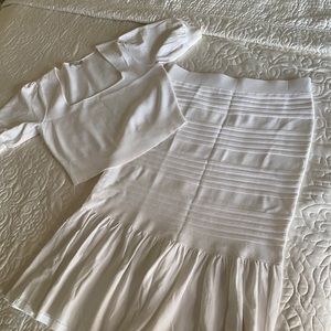 Skirt L and the top size M